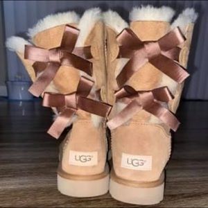 UGG Bailey Bow II